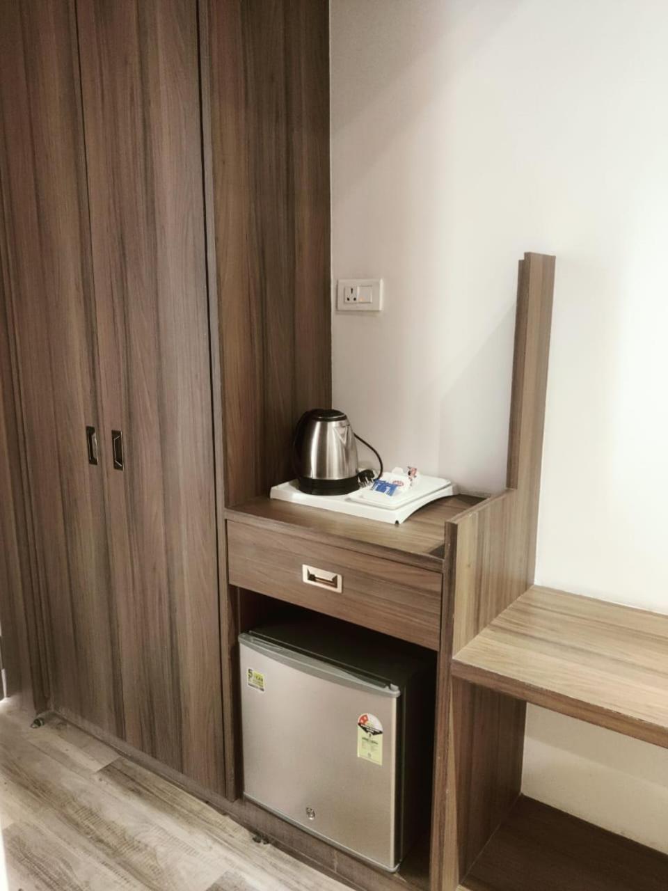 Nirvana Grand Hotel & Resort Gaya Exteriör bild